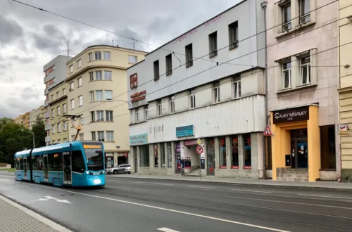 Archivní fotografie tramvaje Stadler Tango NF2 v Ostravě